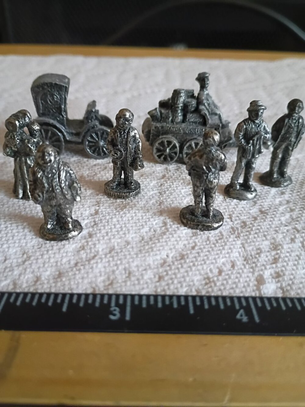 Vintage 1994 Fine Pewter Miniature Victorian Village Figures & Carriages 8-Piece